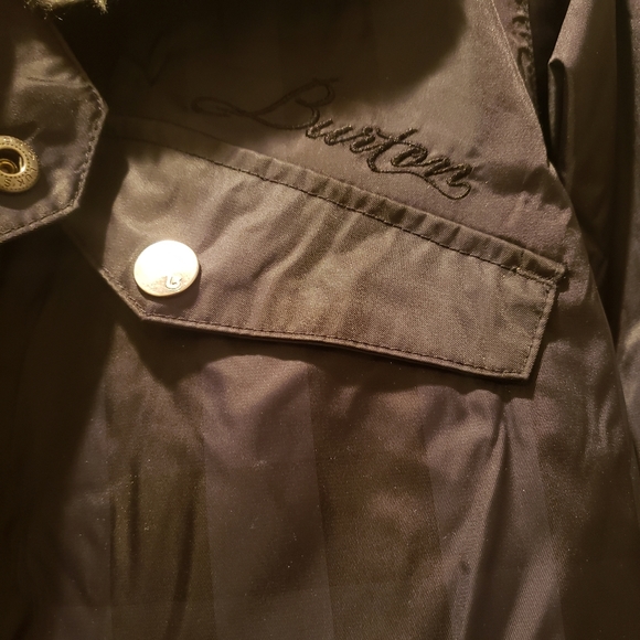 Burton snowboard jacket - Picture 2 of 10